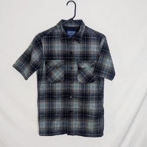 Vintage Pendleton Men's Blue Plaid Short Sleeve Board Shirt S  100% Virgin Wool